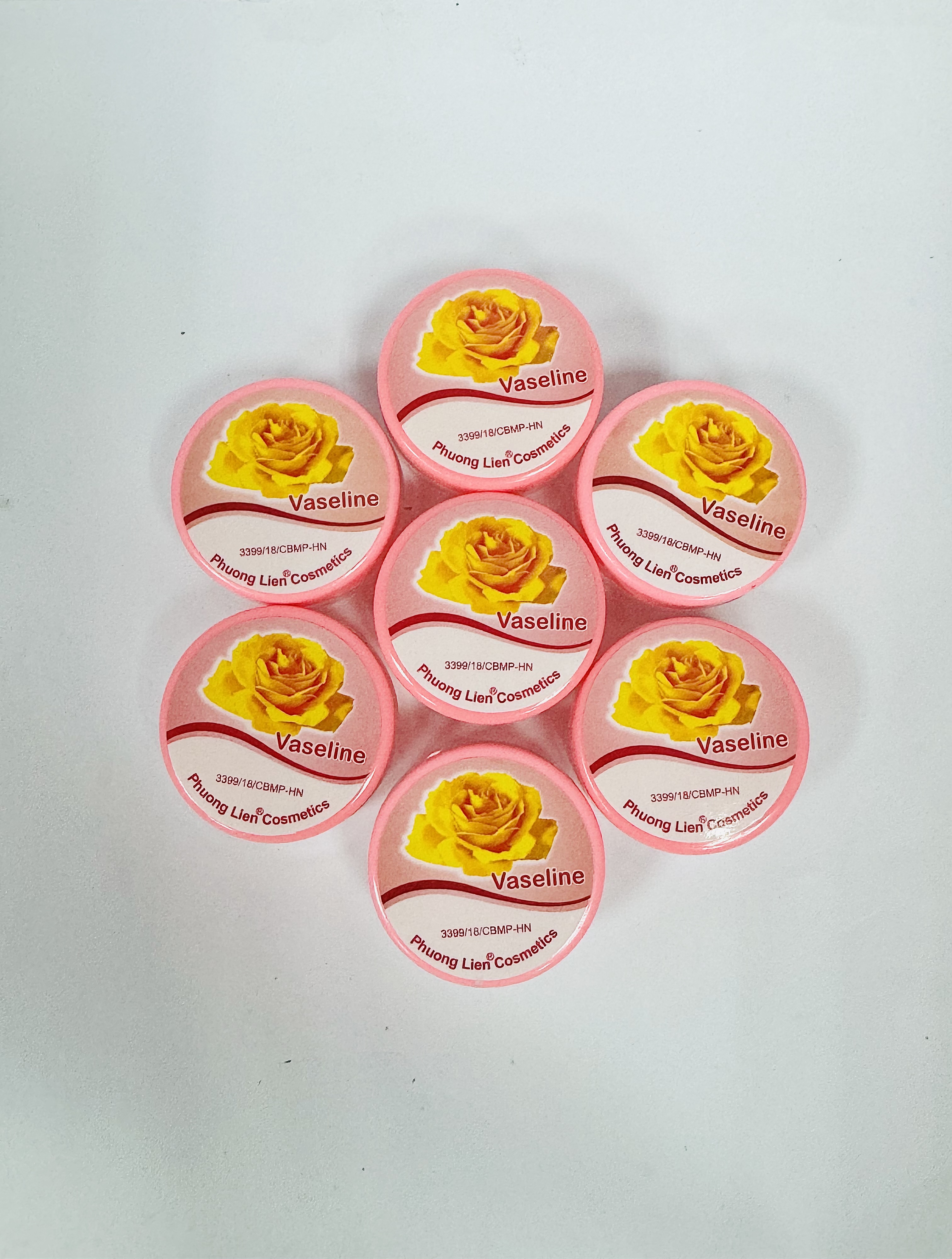 Vaseline Hoa hồng (Phương Liên)